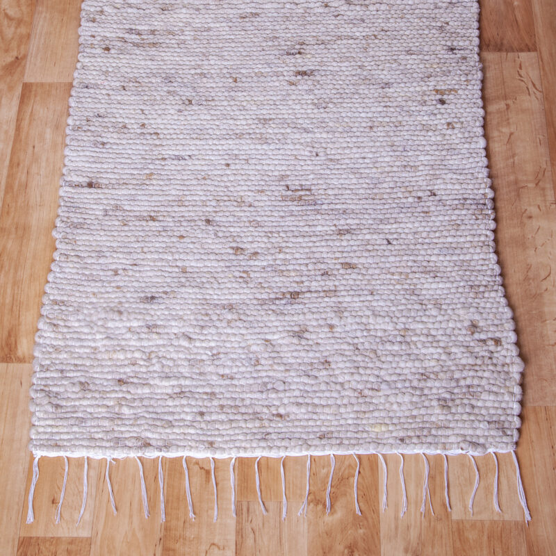 Gyapjú szőnyeg 70×200 cm – Natúr színben barna melírozással - közeli