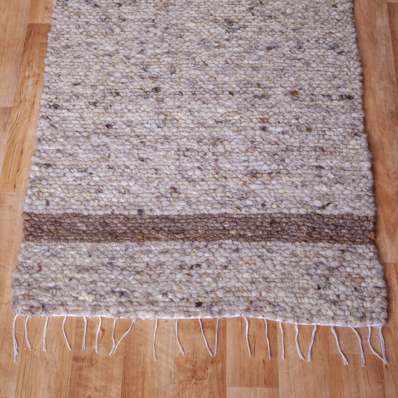 Gyapjú szőnyeg 70×200 cm – Világos beige színben barna csíkkal - közeli