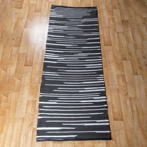 Fekete-fehér rongyszőnyeg 70×200 cm
