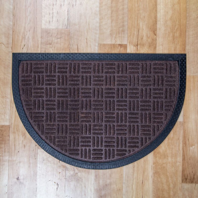 Gumis textil félkör lábtörlő 40x60 cm - Barna színben, rácsos mintával