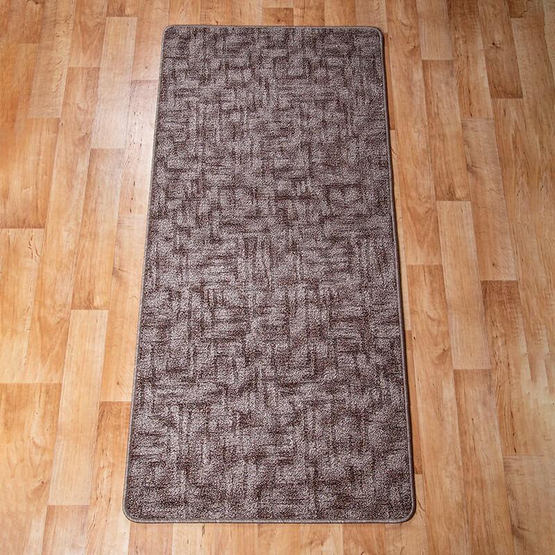 Szegett szőnyeg 70x150 cm – Barna színben nyomott vonalas mintával